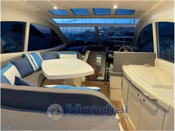 Absolute Yachts 47 HT