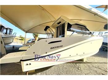 Quicksilver 705 Weekend (7,37mt) - in arrivo per questa stagione