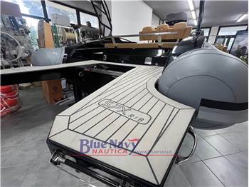 SPX 24 Sport + F250 V8 MERCURY (2026)