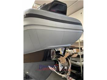 SPX 24 Sport + F250 V8 MERCURY (2026)