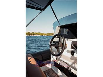 BREVA MARINE 800 - Gommone Premium 8,5m Made in Italy