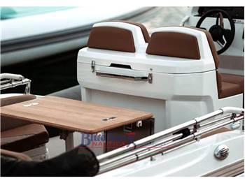 BREVA MARINE 800 - Gommone Premium 8,5m Made in Italy