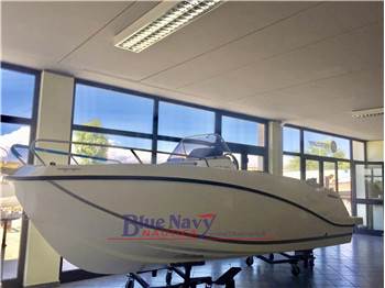 Quicksilver 555 OPEN (5,84mt)