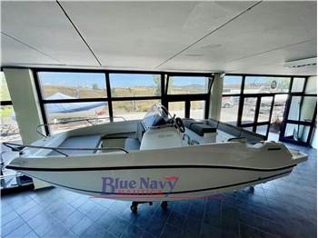 Quicksilver 555 OPEN (5,84mt)