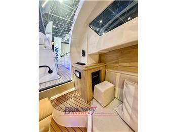 Ranieri Sauvage 34 - barca espositiva