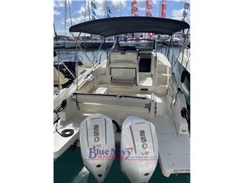 Quicksilver 875 Sundeck - DEMO del SALONE GENOVA 2025