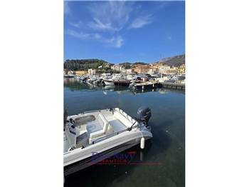 Barca 5.5mt con Yamaha 40/60 cv del 2012