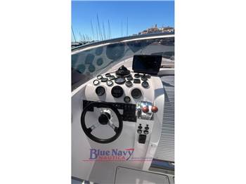 Tullio Abbate Elite 33 + 2x200 Volvo Penta turbo diesel