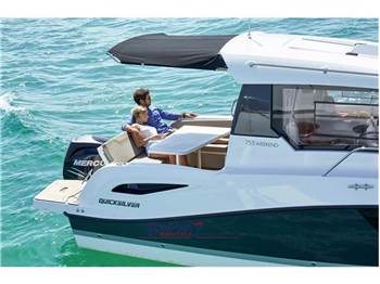 Quicksilver 805 Weekend - 7,76mt con 4 posti letto