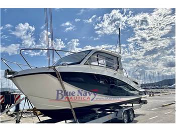 Quicksilver 805 Weekend - 7,76mt con 4 posti letto