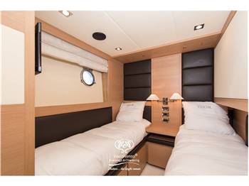 AZIMUT AZIMUT 77 FLY