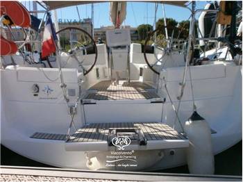 JEANNEAU SUN ODYSSEY 379