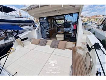 ABSOLUTE ABSOLUTE 43 STY