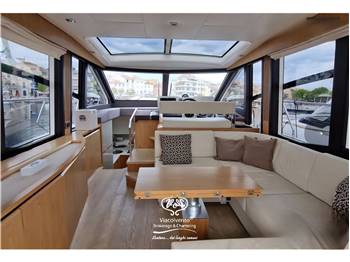 ABSOLUTE ABSOLUTE 43 STY