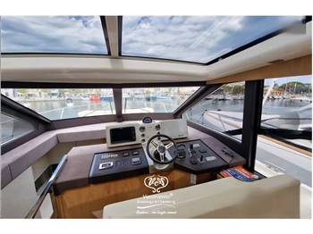 ABSOLUTE ABSOLUTE 43 STY