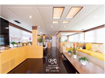 C BOAT DISLOCANTE