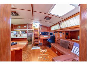 IRWIN YACHTS 54
