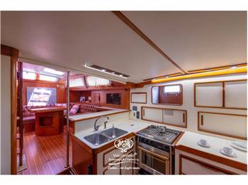 IRWIN YACHTS 54
