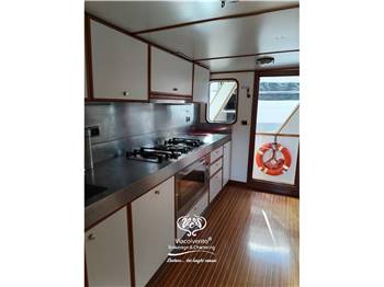 SICNA BY CAMPER & NICHOLSON NAVETTA POPPA TONDA ACCIAIO