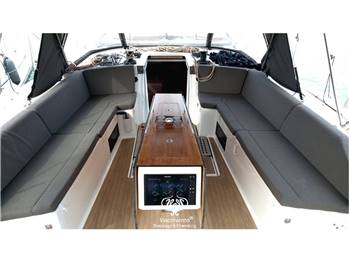DUFOUR YACHT DUFOUR 530