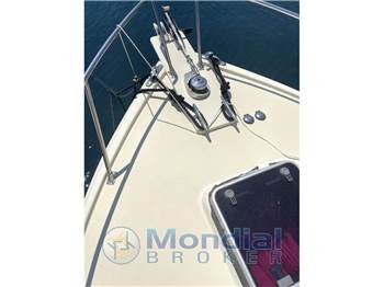 Bertram 31 Flybridge Cruiser