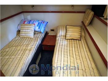 Sunseeker Camargue 51
