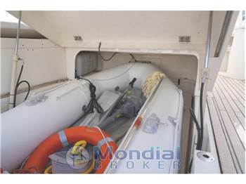 Sunseeker Camargue 51