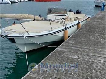 Boston Whaler BW Outrage 25