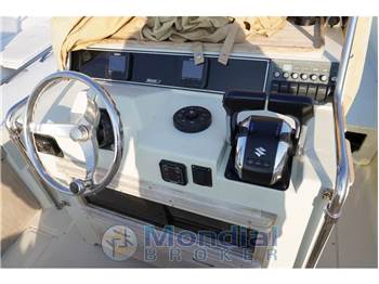 Boston Whaler BW Outrage 25