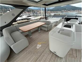 Azimut 72 Fly