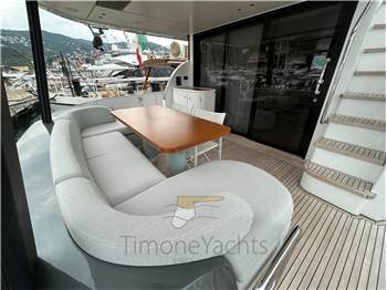 Azimut 72 Fly