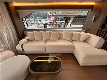 Azimut 72 Fly