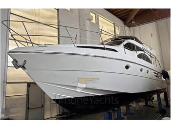 Azimut 46