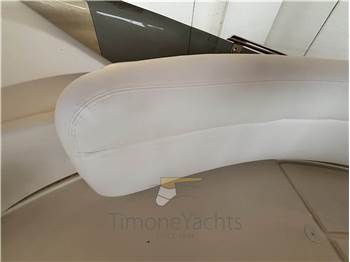 Azimut 46
