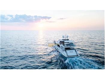 Benetti Delfino 93'