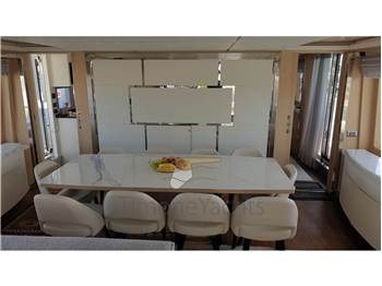 Benetti Delfino 93'