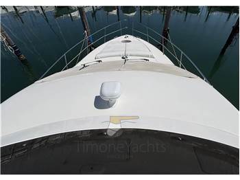Azimut 46