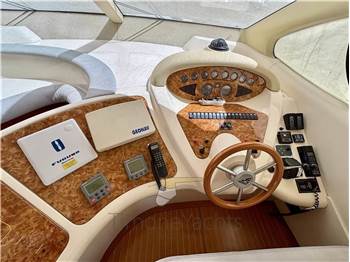 Azimut 46