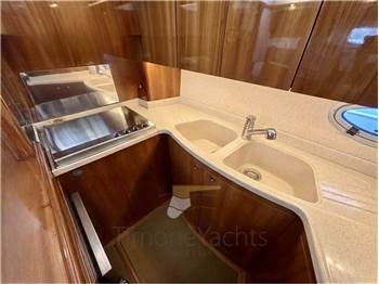 Azimut 46