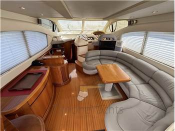 Azimut 46