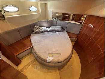 Azimut 46