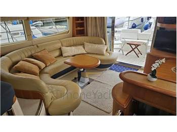 Azimut 46
