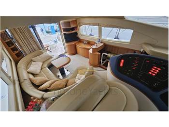 Azimut 46