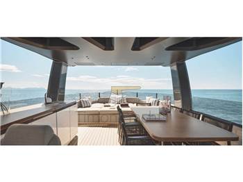Azimut Seadeck 9