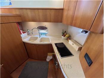 Azimut 42E
