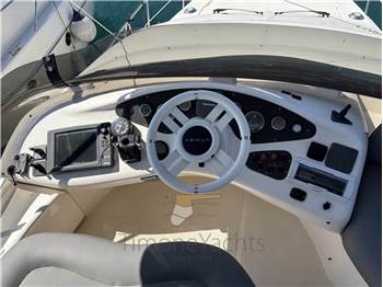 Azimut 42E