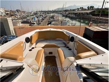 Wellcraft Marine SCARAB 255 Platinum