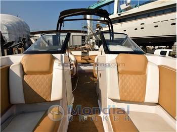 Wellcraft Marine SCARAB 255 Platinum