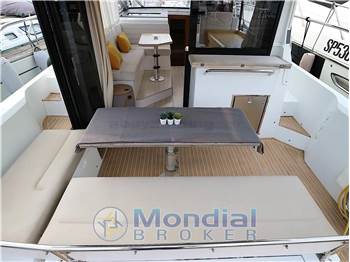 Sealine Yachts Sealine C330