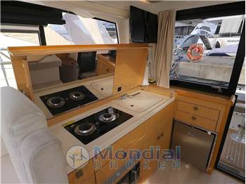 Sealine Yachts Sealine C330